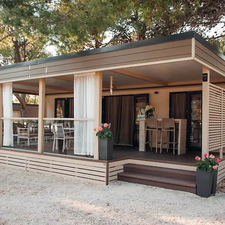 The Sunset Bay Luxury Mobile Brodarica (Sibenik-Knin)